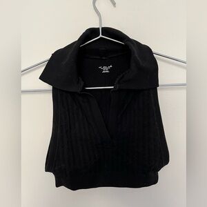 Cropped top with collar black rib 70s -style